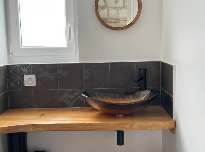 Alloggio in famiglia Au Gré De La Loire Piscine Et